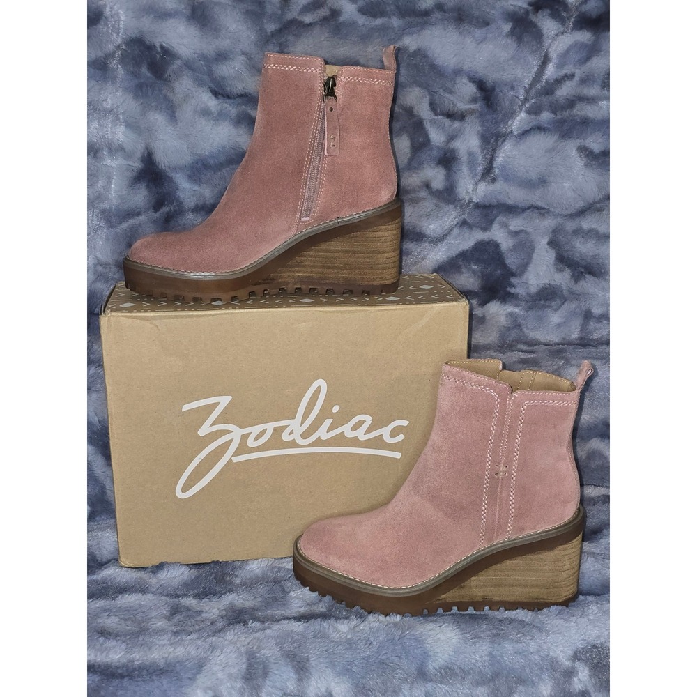 NWB Zodiac Julie Suede Wedge Ankle Boots Pink Rose color Women's Size 6.5‎